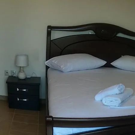 Victoria's House In *